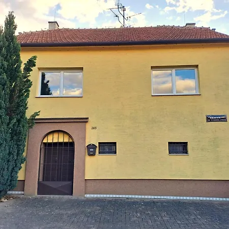 Domek Na Vinohradech Hlohovec Exterior photo